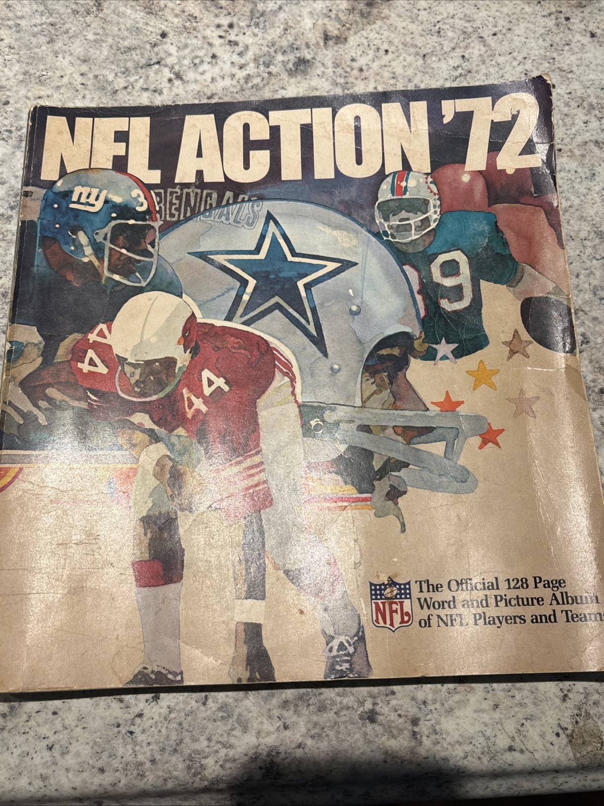 Vintage 1972 NFL Action ’72 Sunoco 56 Page Stamp Album Football Book