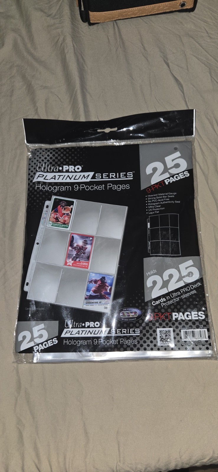 Ultra Pro Platinum Series Hologram 9 Pocket Pages, 25 Pages, 225 Card-NEW