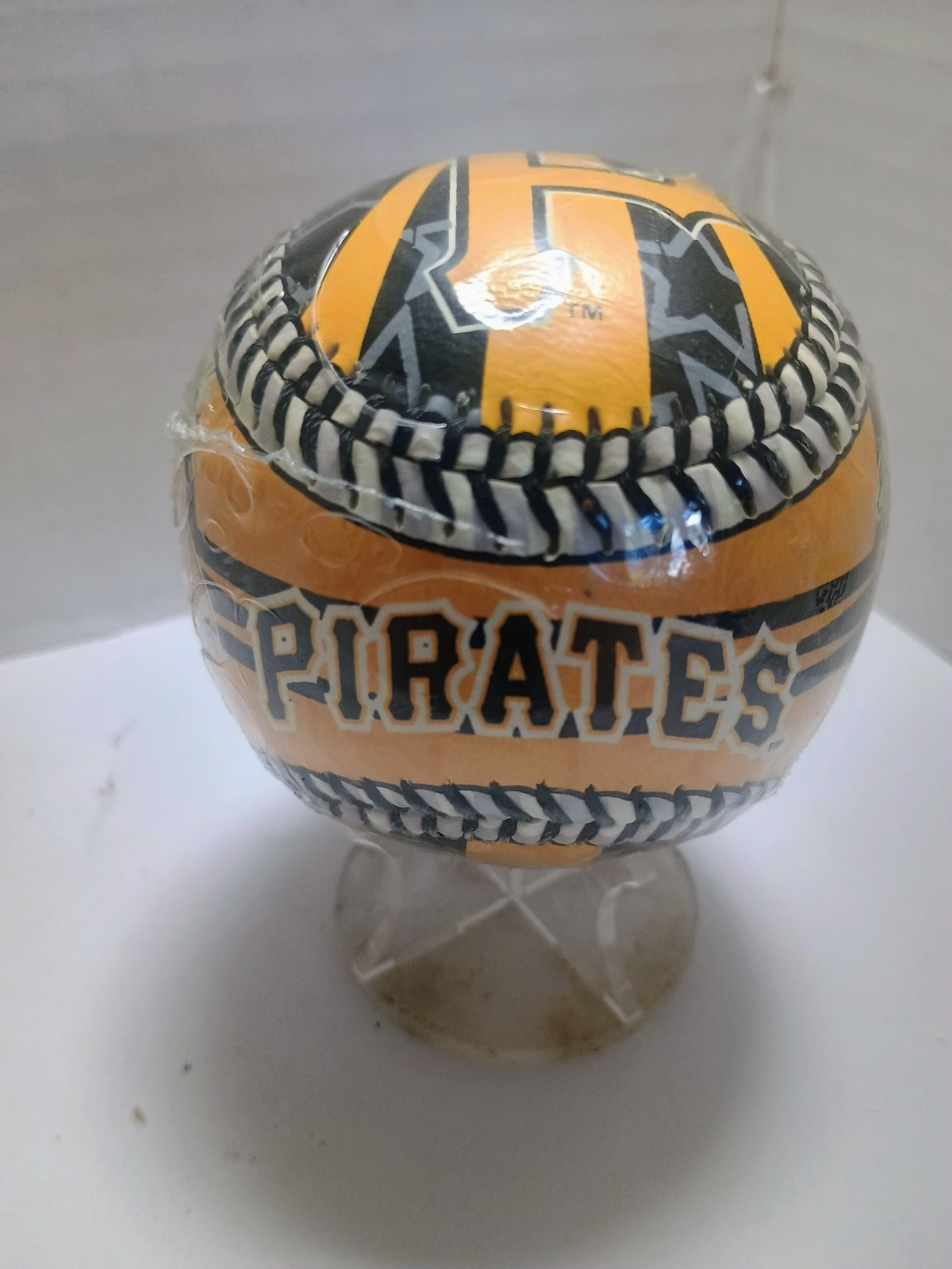 Pittsburgh Pirates Collectable Souvenir Baseball **Your Choice**