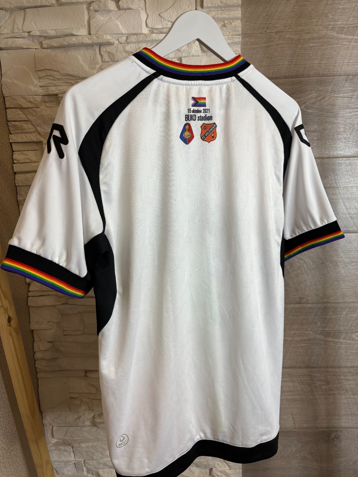 SC Telstar Spesial T-Shirt 2021-22 Pride Robey Size M #Alltogetherchallenge