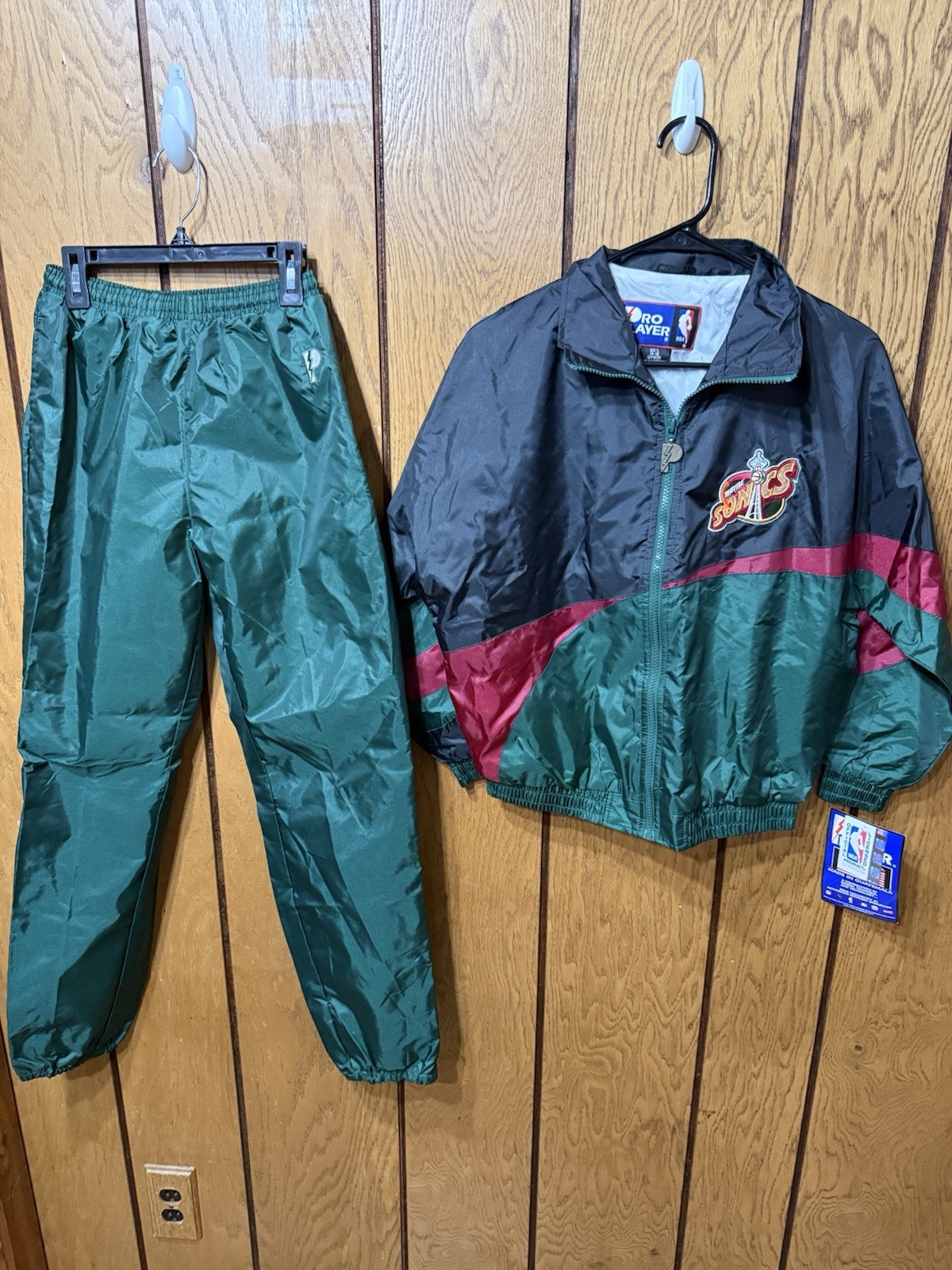 Vintage Pro Player Kids SuperSonics Tracksuit NWT (L)