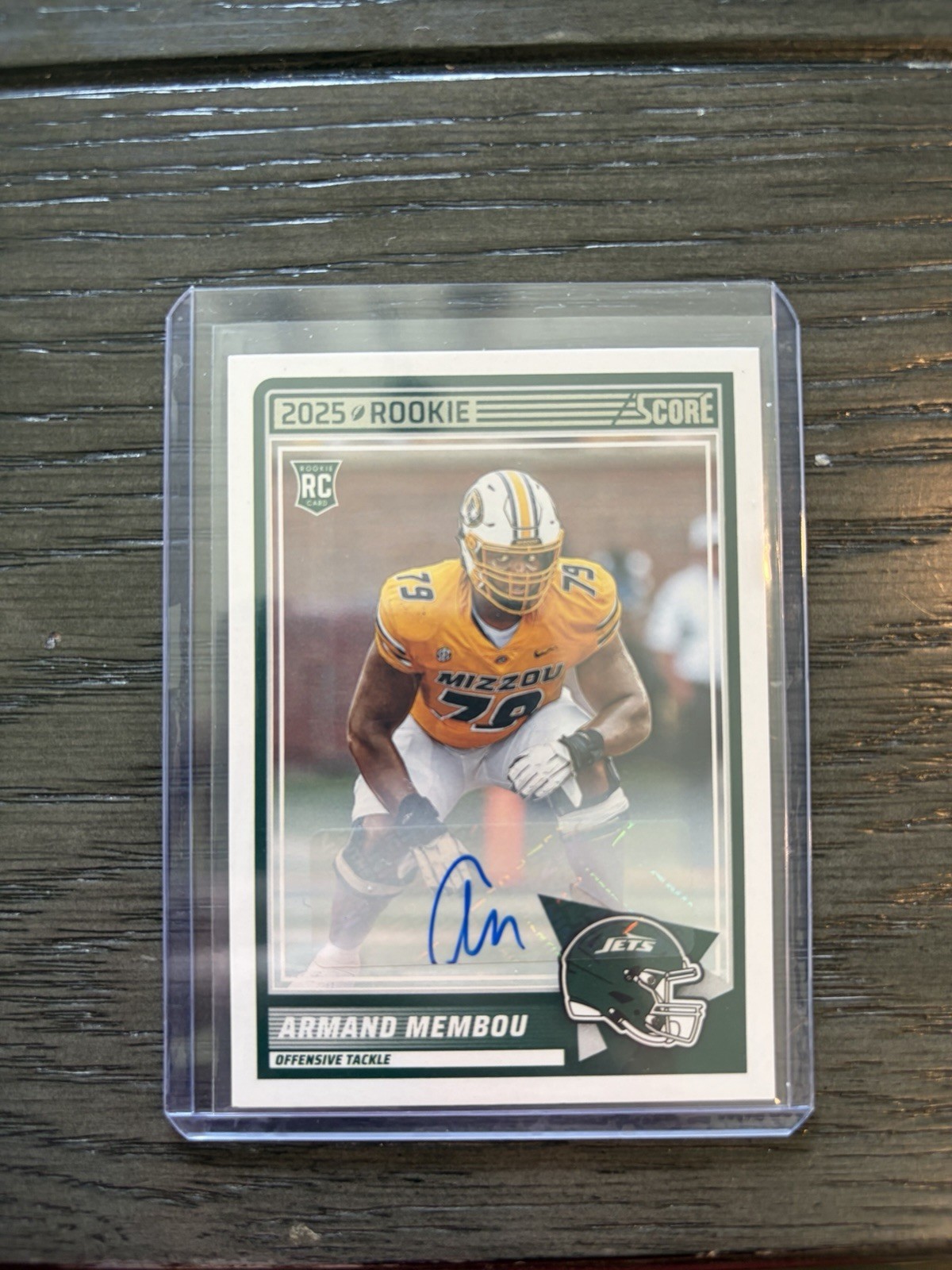 2025 Score – Rookies Armand Membou #70 Signatures (AU, RC)