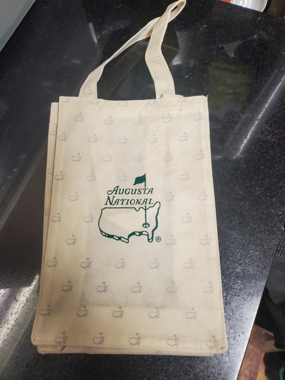 AUGUSTA NATIONAL LOGO 6X9 CLOTH CARRY BAG . NEVER USED.INUSUAL ITEM !