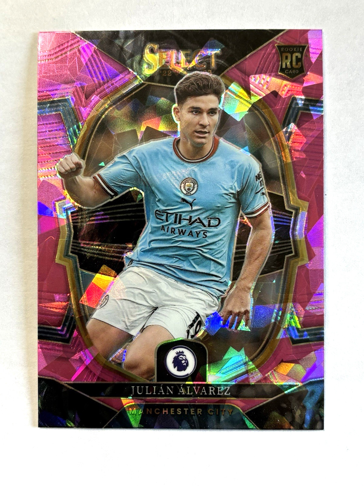 2022-23 Select Premier League Julian Alvarez Terrace Pink Cracked Ice Prizm RC