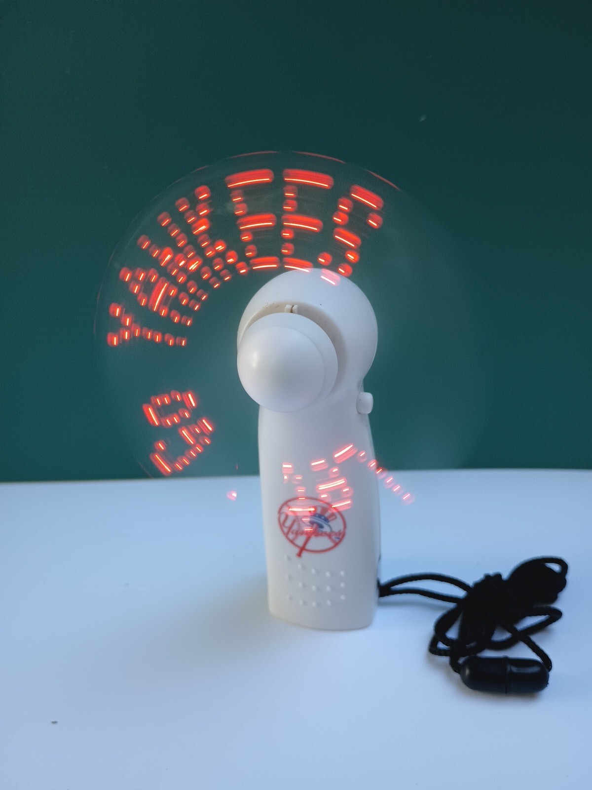 New York Yankees MLB Light Up Message Fan Personal Battery Powered Nomostang