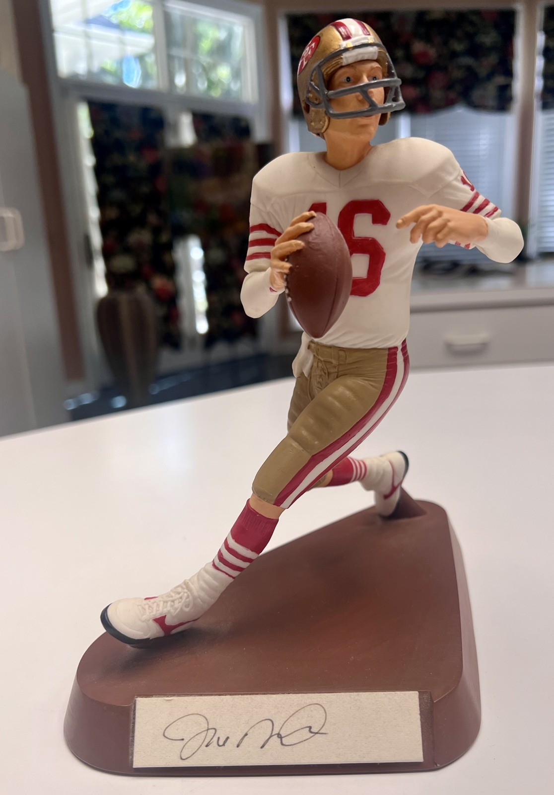 Joe Montana Hand Signed 370/2500 Salvino Football Legends 49ers HOF w/Box & COA
