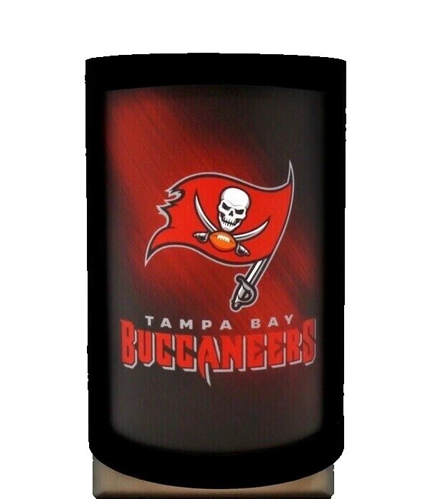 Tampa Bay Buccaneers NFL Night Light 5″ X 3.5″ LED Plug In with Light Sensor NEW