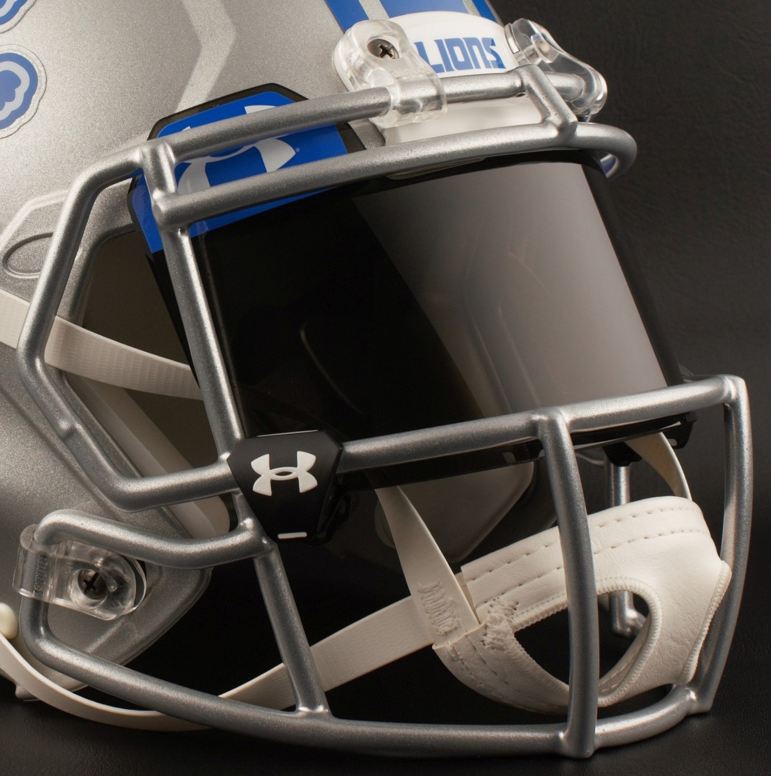 DETROIT LIONS NFL Football Helmet with BLACK-TINT Visor / Eye Shield