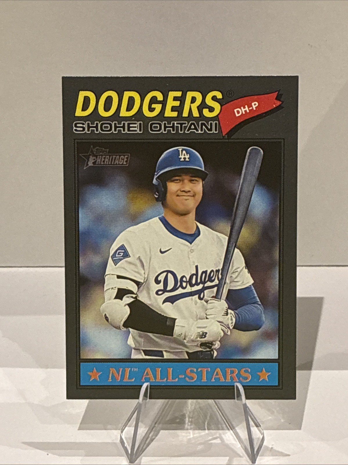 2026 Topps Heritage – Shohei Ohtani #290 Dark Gray Border