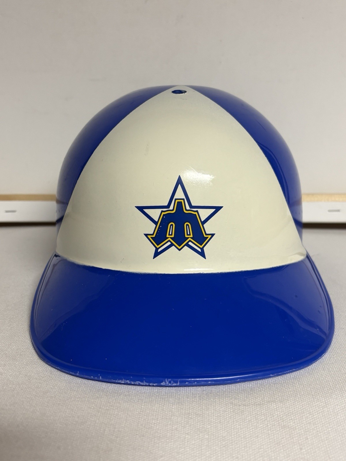 Vtg Laich SEATTLE MARINERS 1969 Souvenir Collector’s Batting Helmet Early Logo