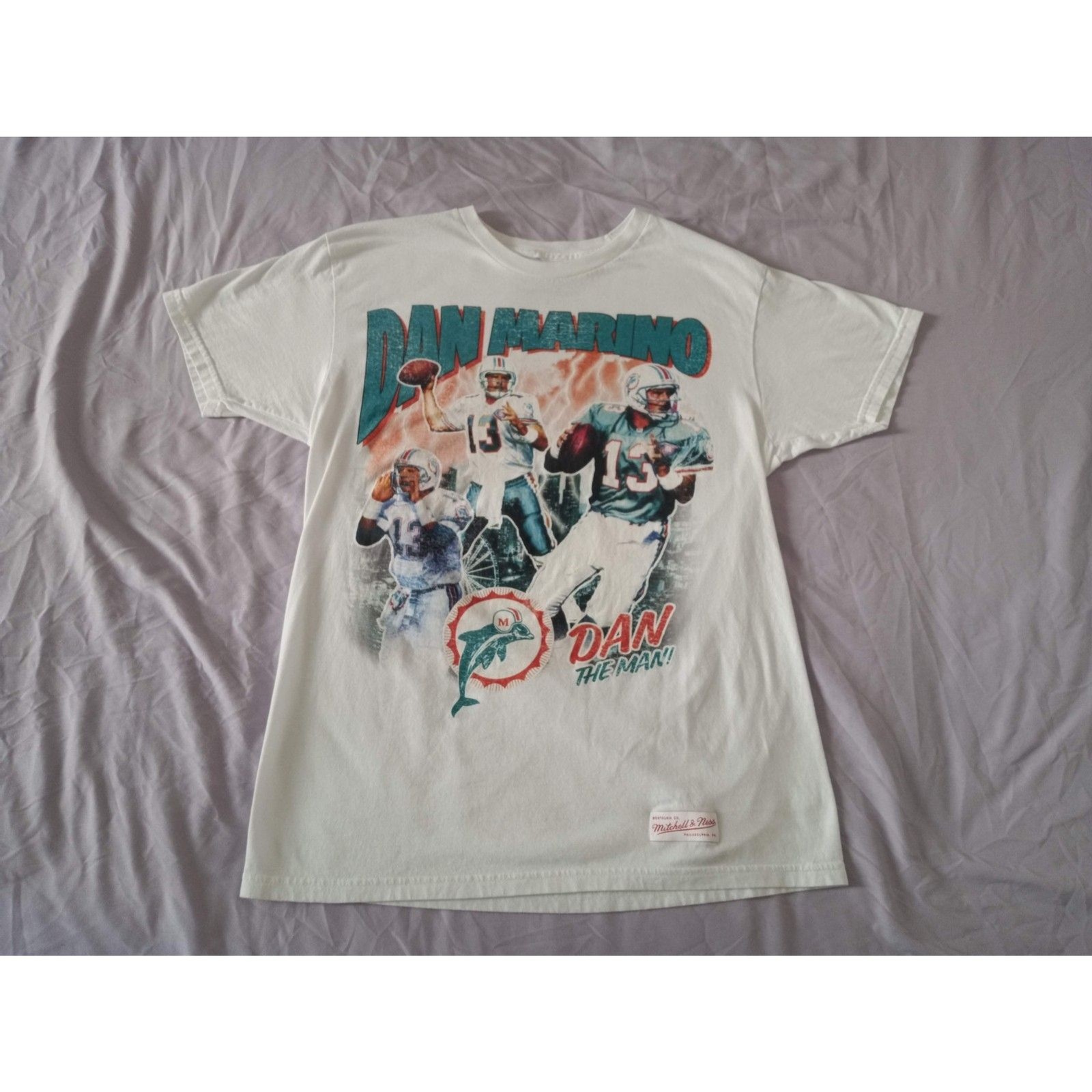 Miami Dolphins Dan The Man! Marino 13 M&N White T-shirt NFL Hall of Fame