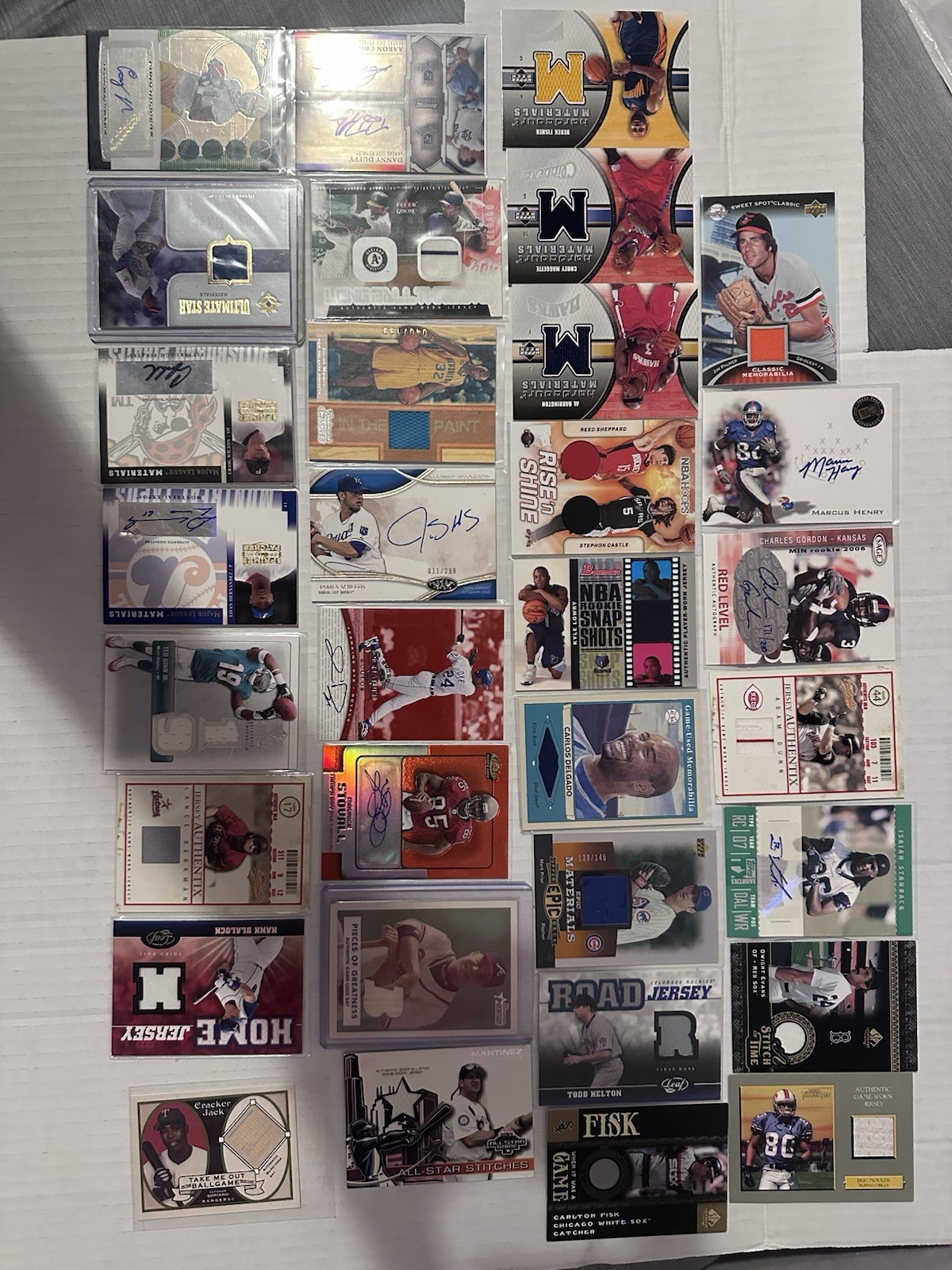 43 Card Lot Of Autographs And Jersey/Patch Card Memorabilia Lot. 3 Sports