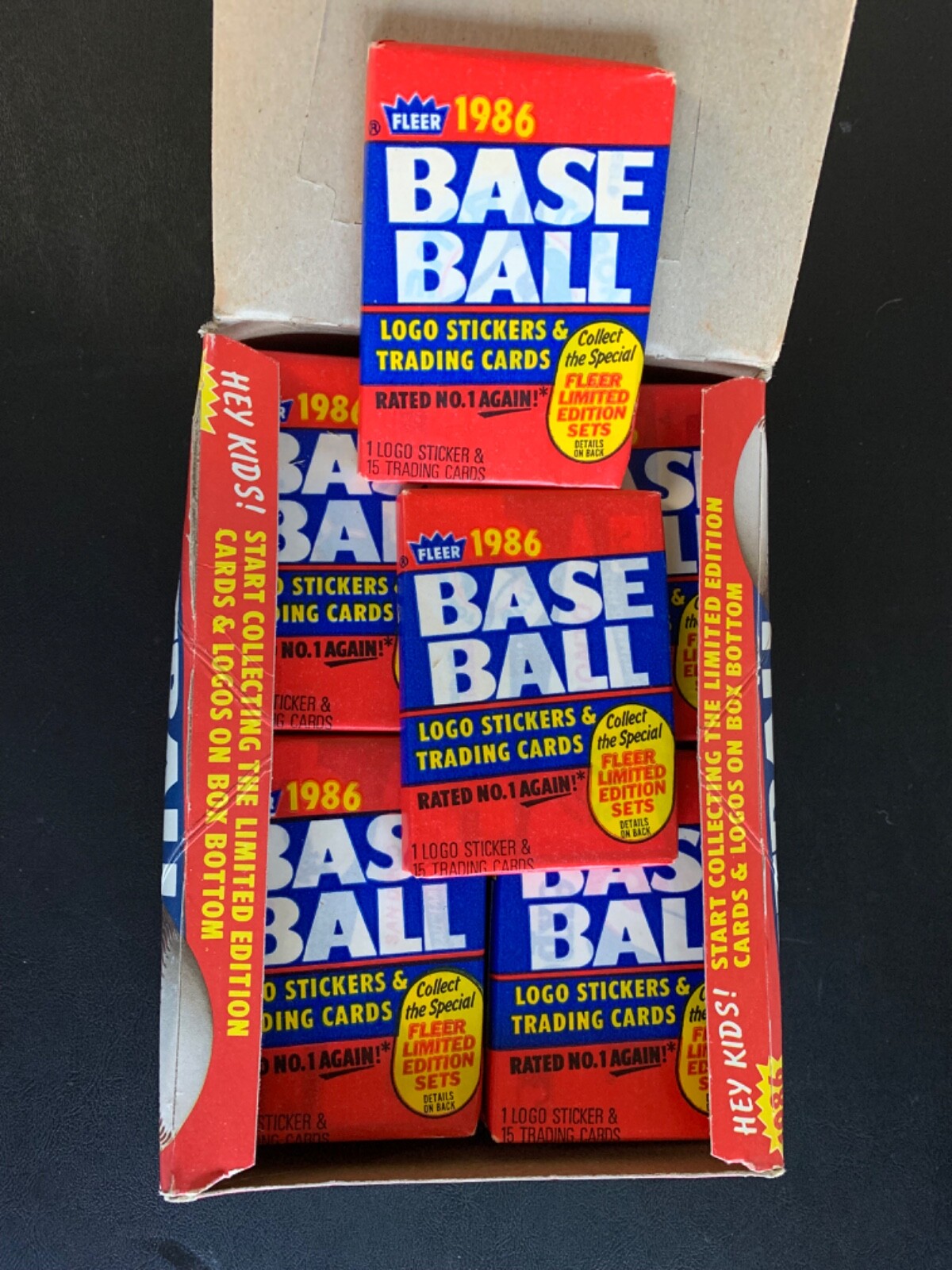1986 Fleer baseball wax pack straight from box (Canseco?) Buy 2 or more save 10%