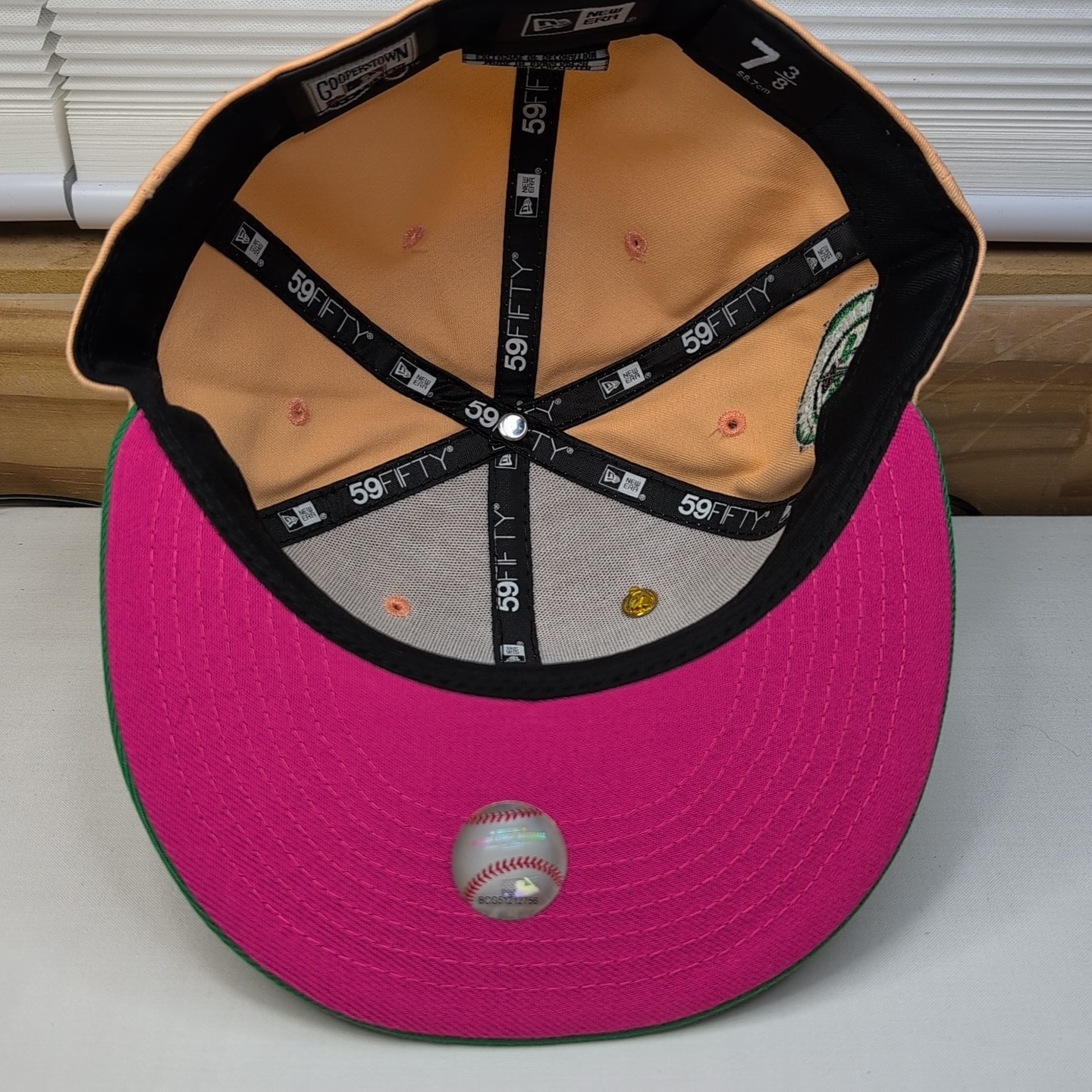 Seattle Mariners New Era 59Fifty Fitted Hat 7 3/8 30th Side Patch Pink Underbrim