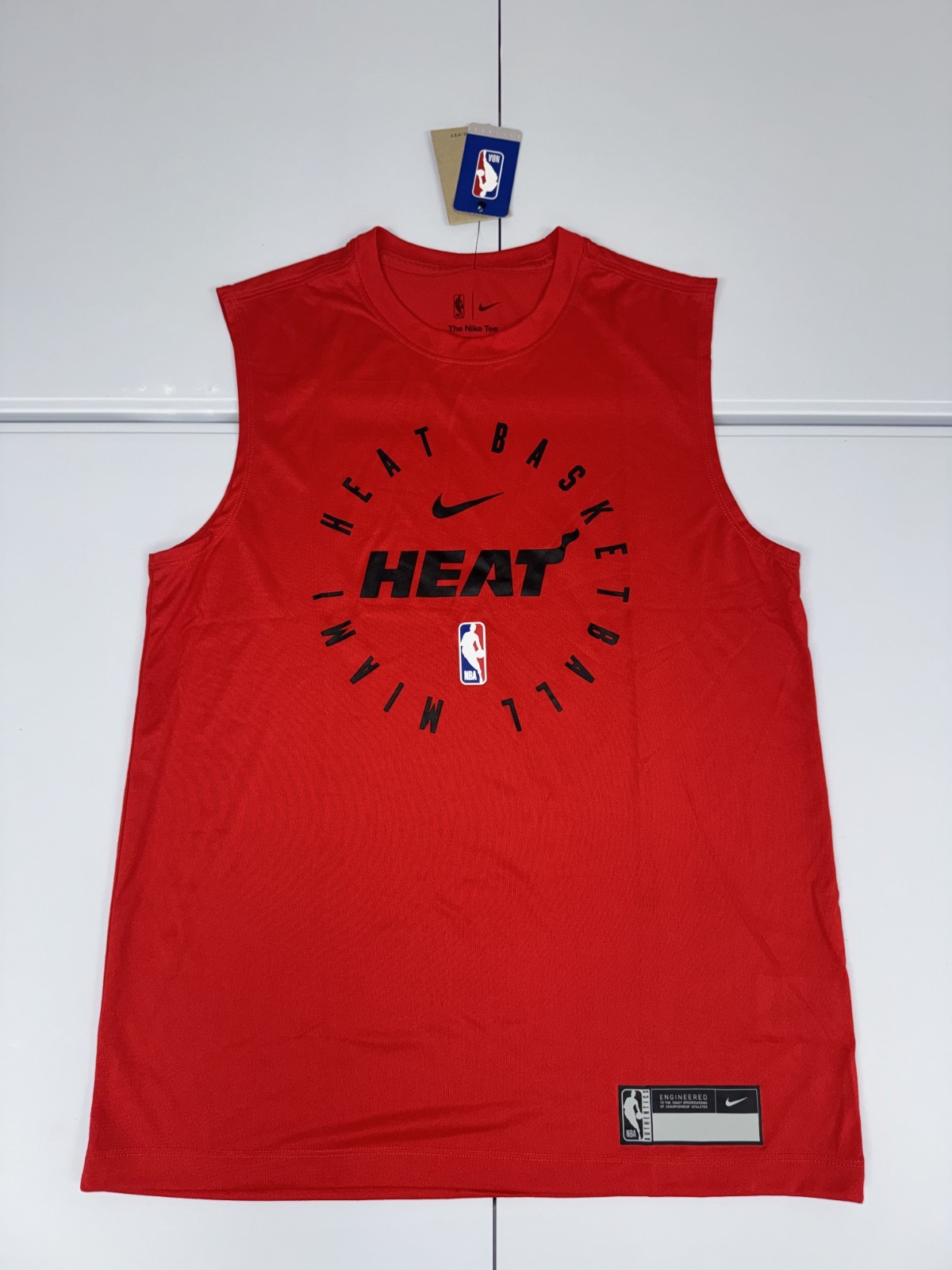 Nike Miami Heat NBA Authentics Sleeveless Shirt Men’s Red NWT Pick Size $35