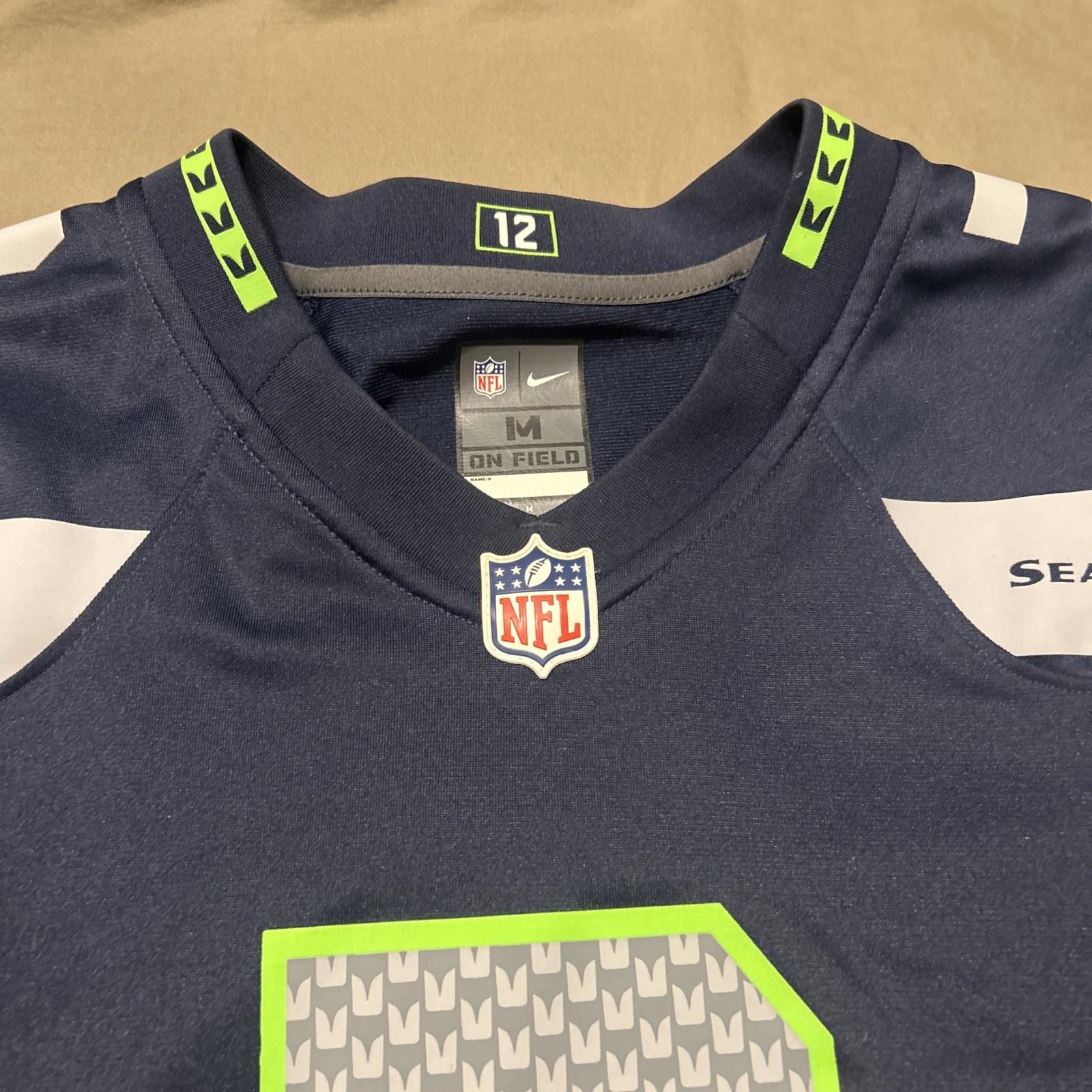 Seattle Seahawks Russell Wilson Jersey Nike Men’s Size Medium NFL