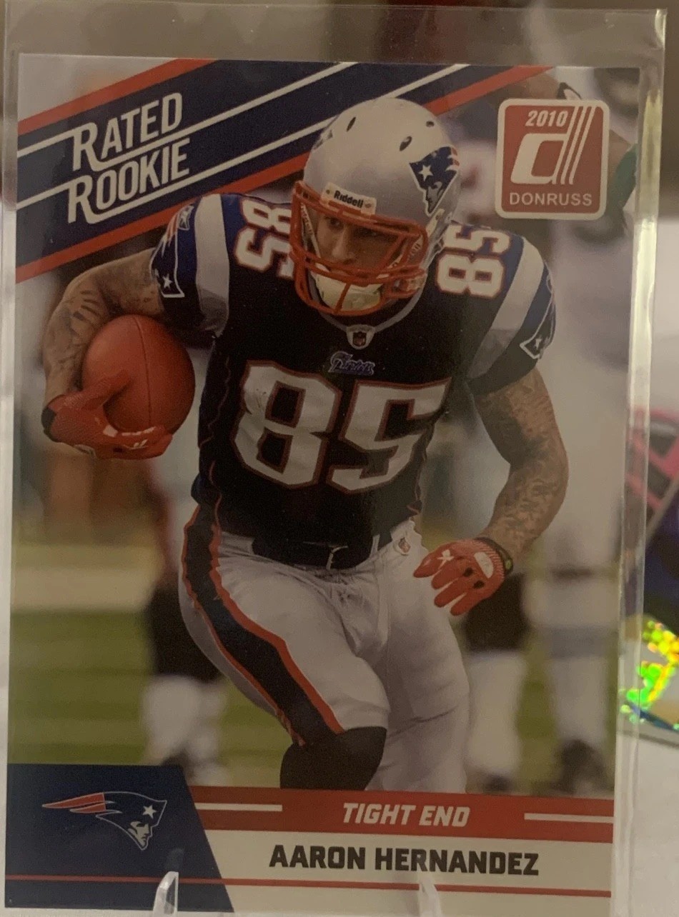 2010 Donruss Rated Rookie – Aaron Hernandez #1 (RC)
