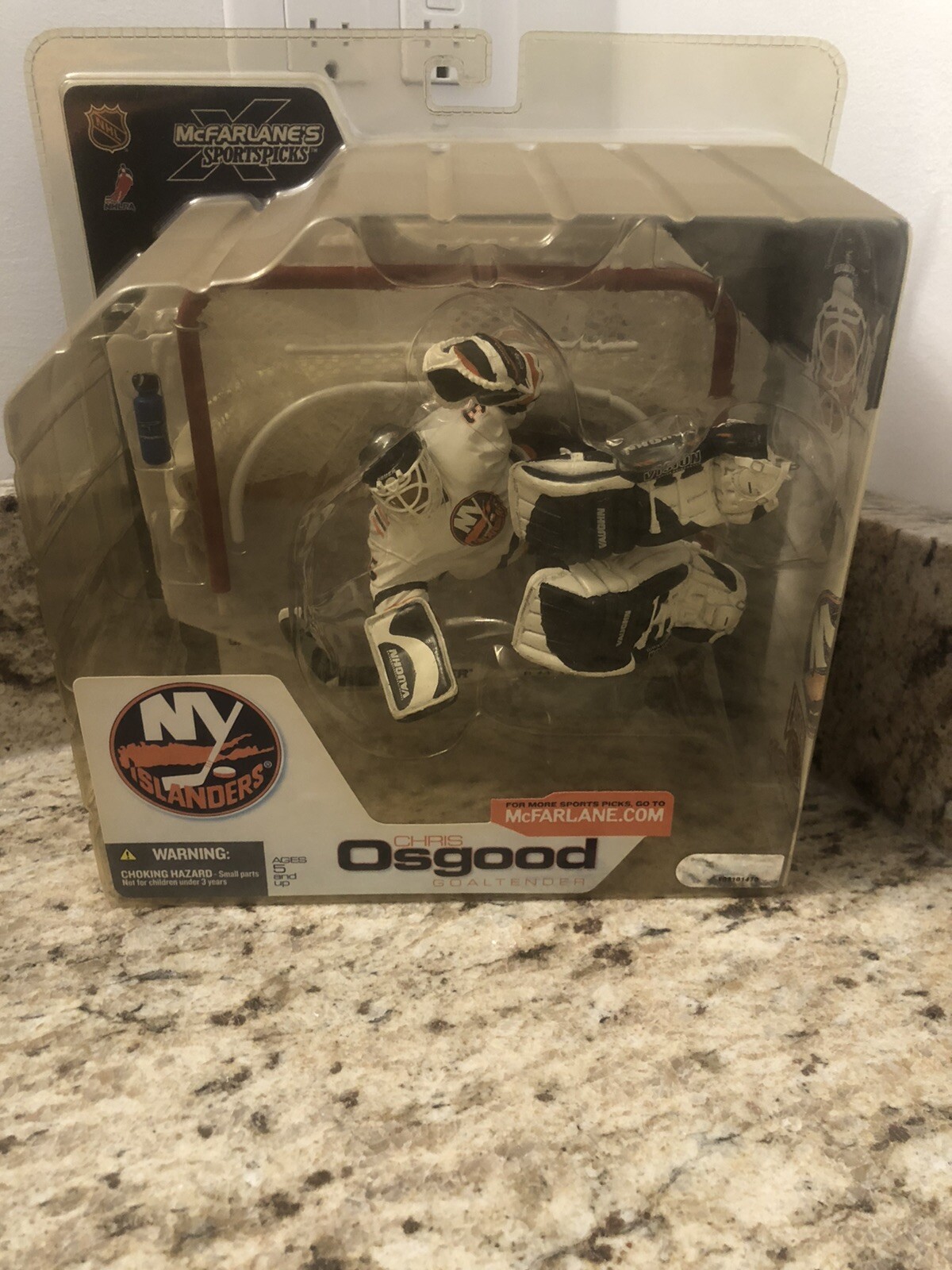 McFARLANE CHRIS OSGOOD 5 1/2″ FIGURE NHL HOCKEY NEW YORK ISLANDERS NEW!