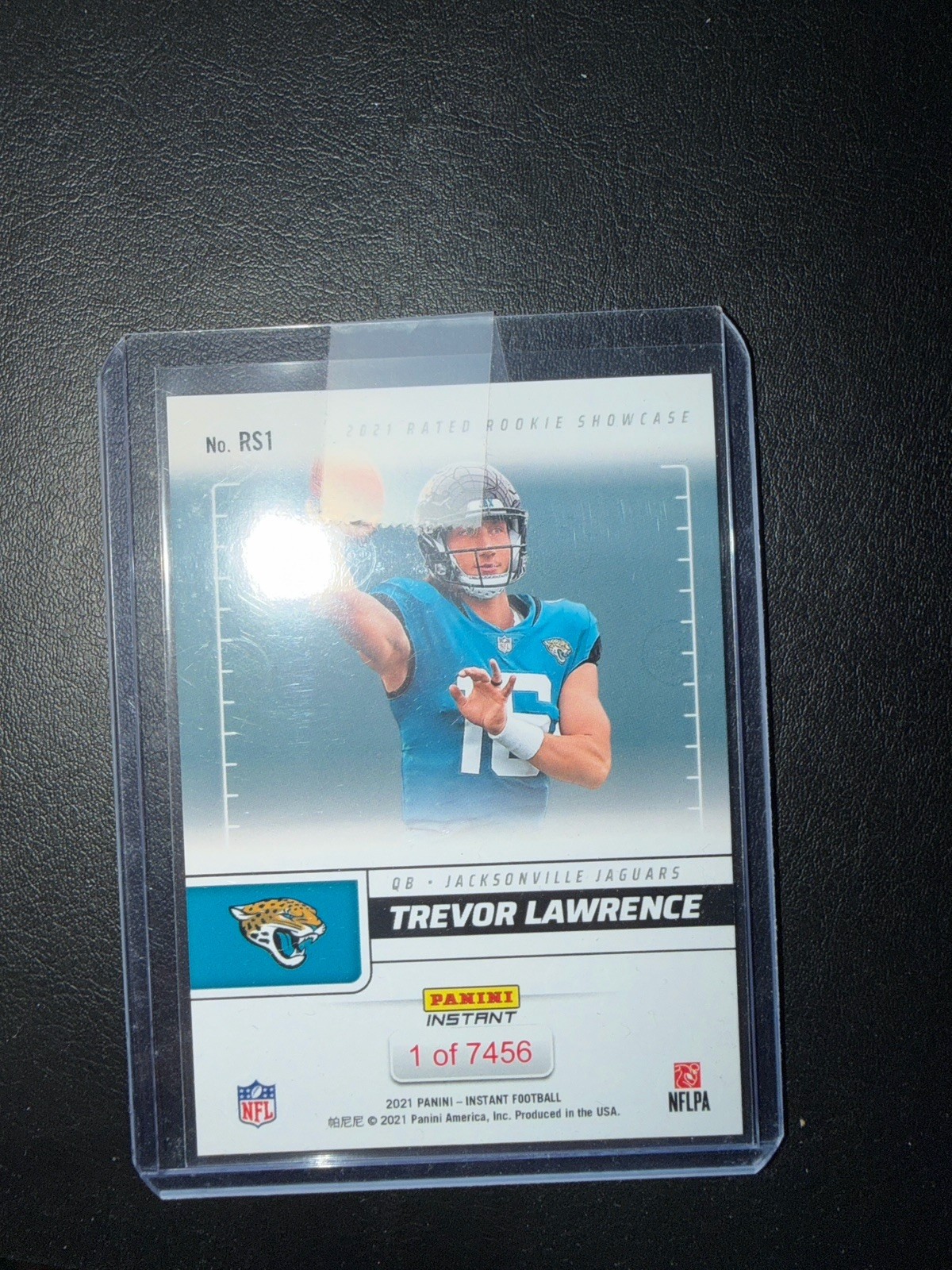2021 Panini Instant NFL – Rated Rookie Showcase Trevor Lawrence #RS1 /7456 (RC)