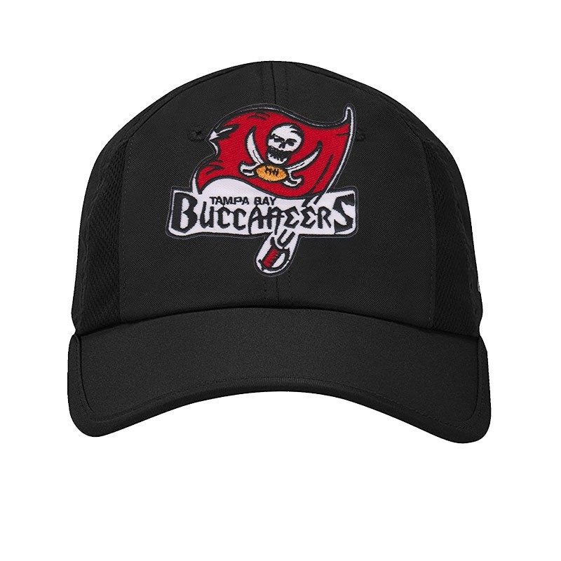10 pcs Tampa Bay Buccaneers Football Logo Size 3.5 in x 3.2 in Sew Iron on Patch
