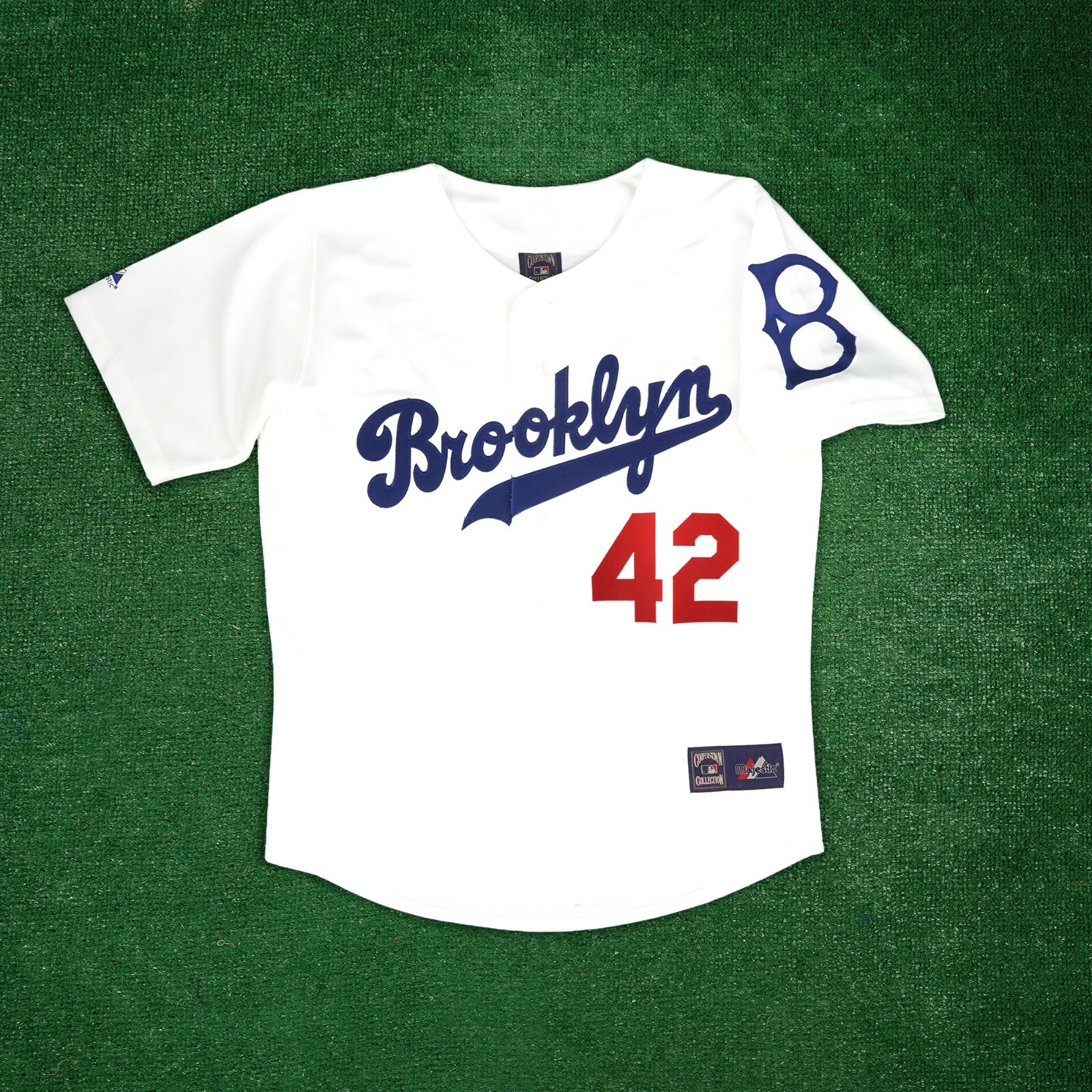 Jackie Robinson Brooklyn Dodgers Men’s Home White Cooperstown Jersey w/ Patch