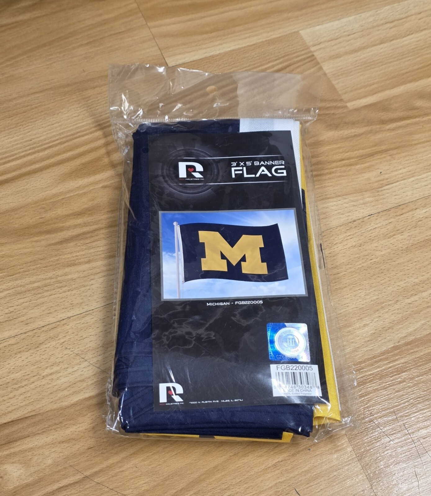 NCAA Michigan Wolverines 3-Foot by 5-Foot Single Sided Banner Flag with Grommets