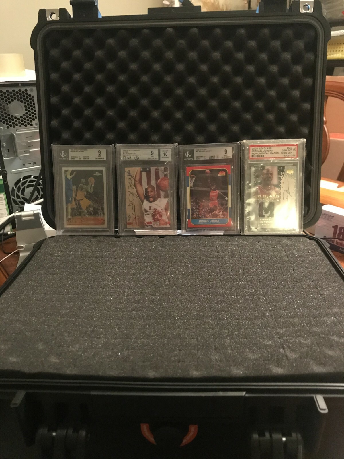 Large Graded Card Protector Slab Holder Storage Travel Case Display Box TCG+Lock