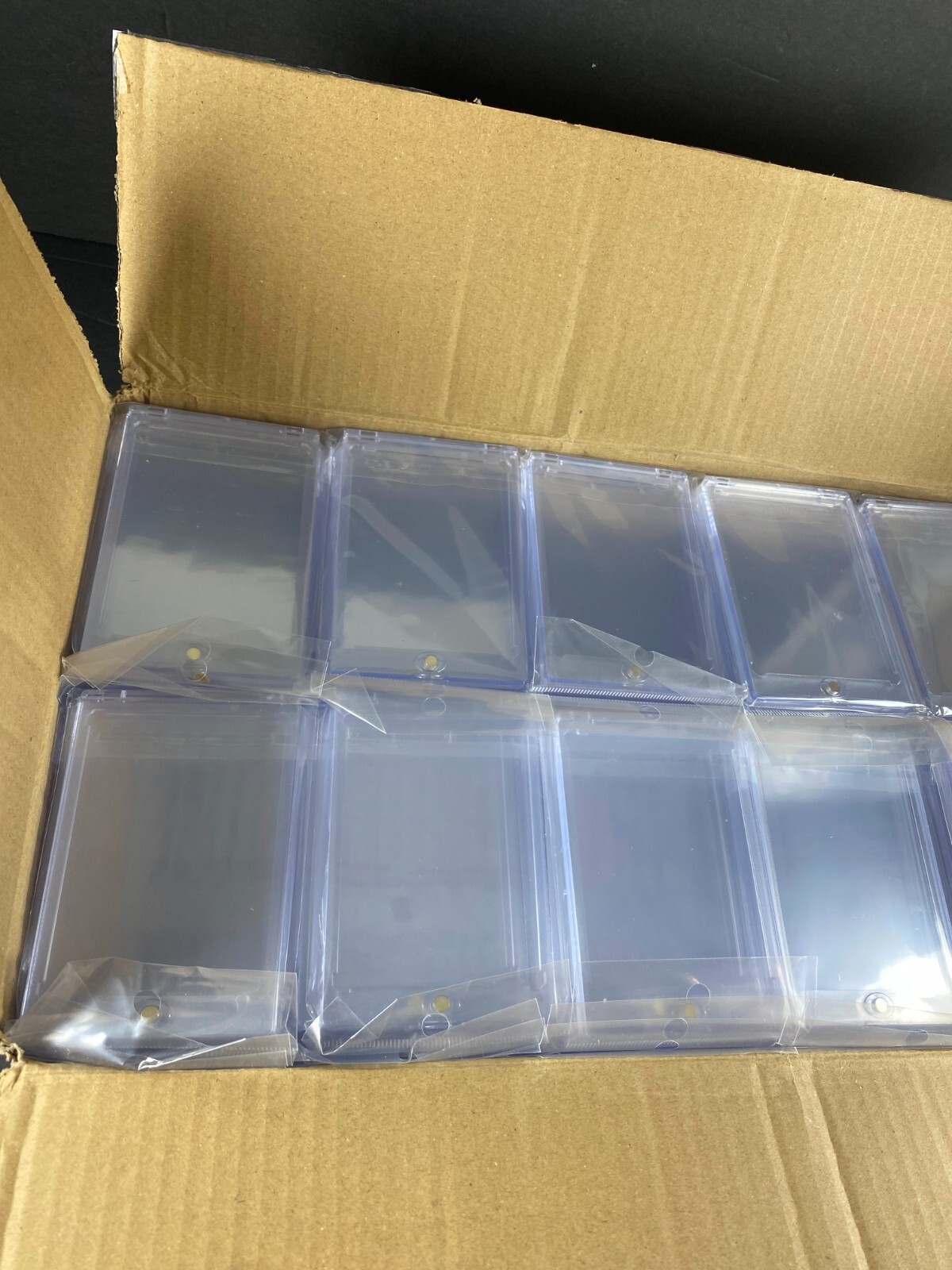100ct 35pt Magnetic Card Holders for Trading Sports MTG Standard Cards Display