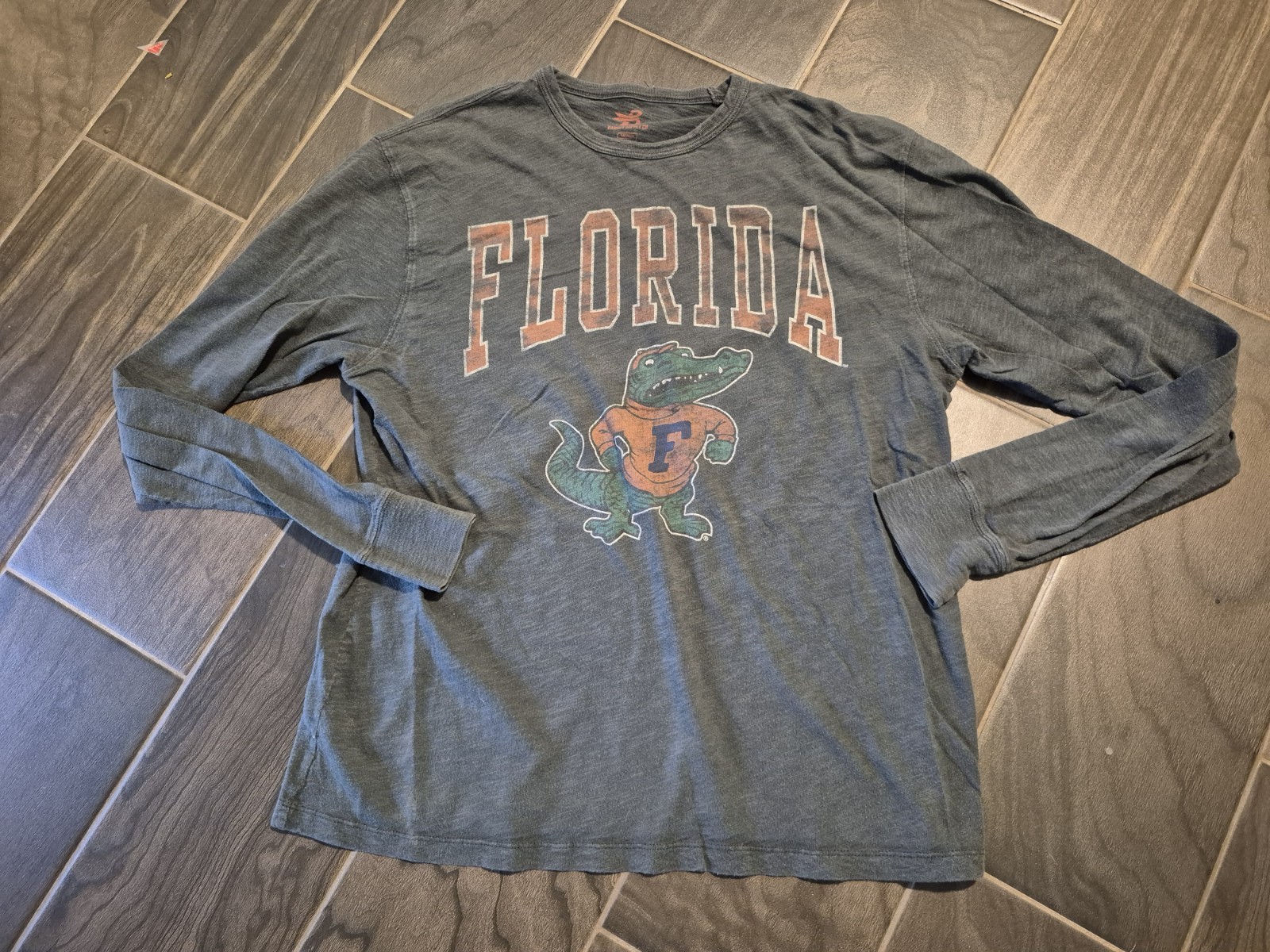 Banner Supply Company Florida Gators Long Sleeve TShirt Men’s NCAA Size Medium