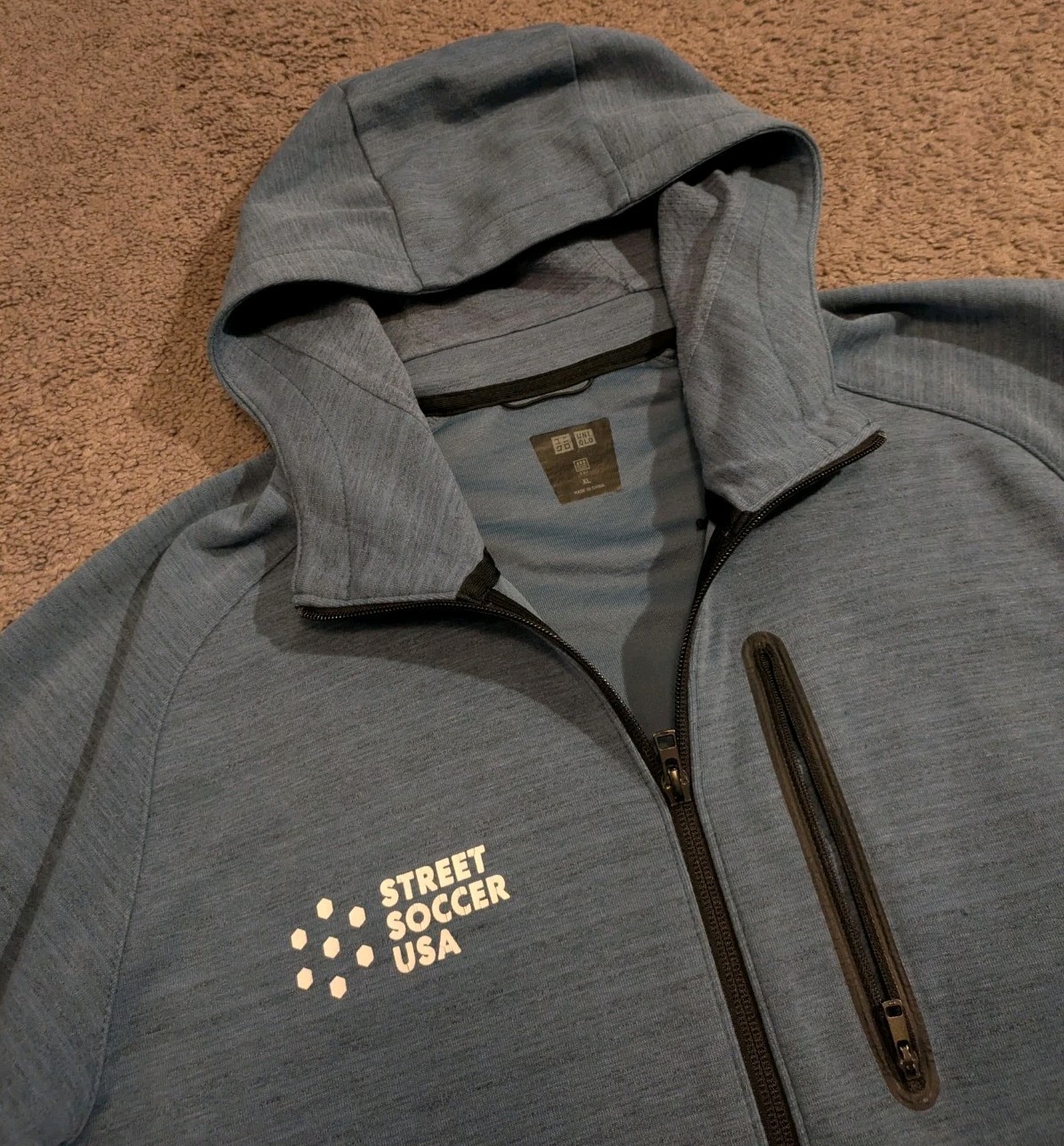 Uniqlo Street Soccer USA Blue Full Zip Hoodie Sweatshirt Men’s XL