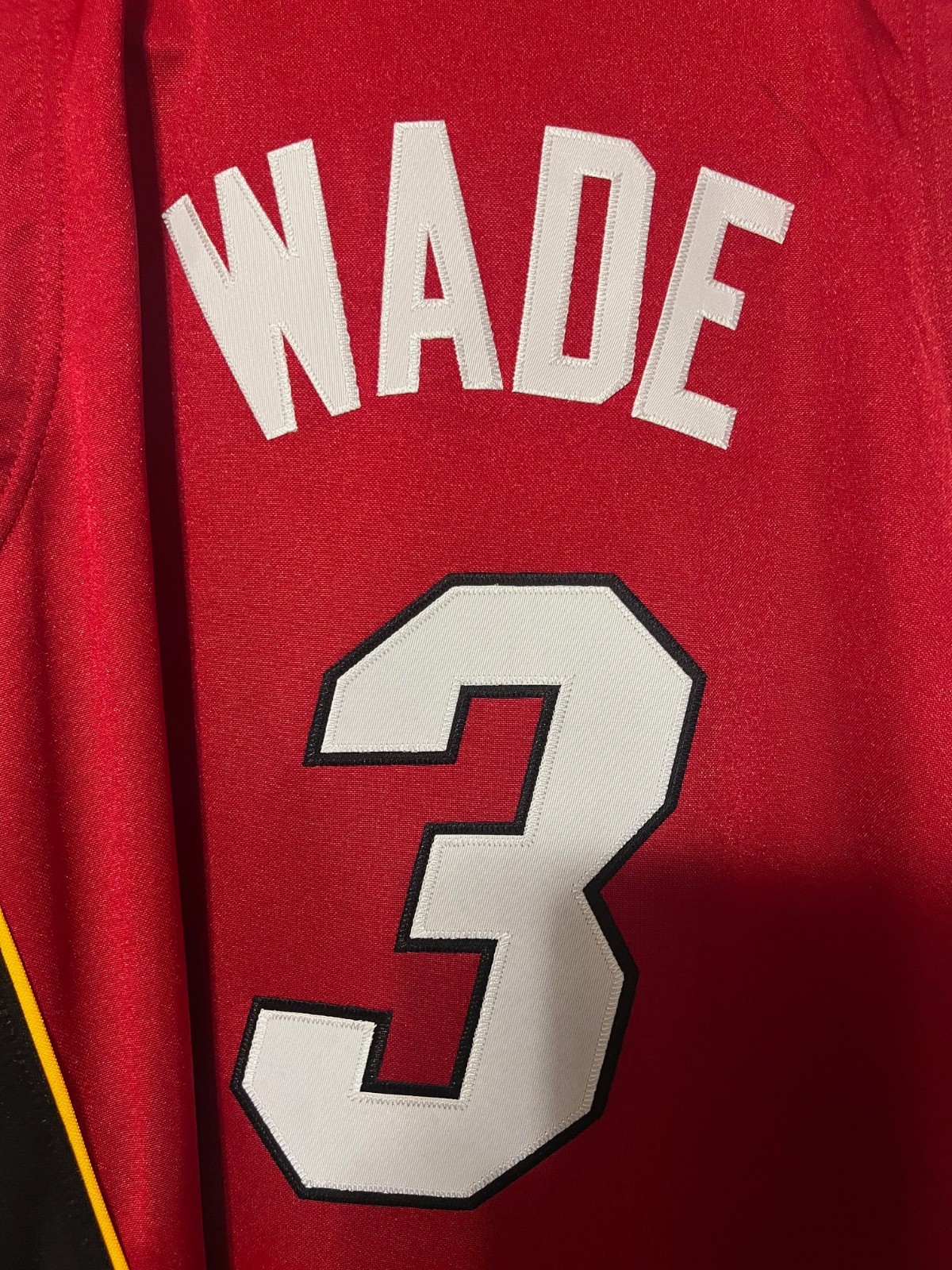 Dwyane Wade Authentic Finals Jersey L mitchell and ness Retail $300