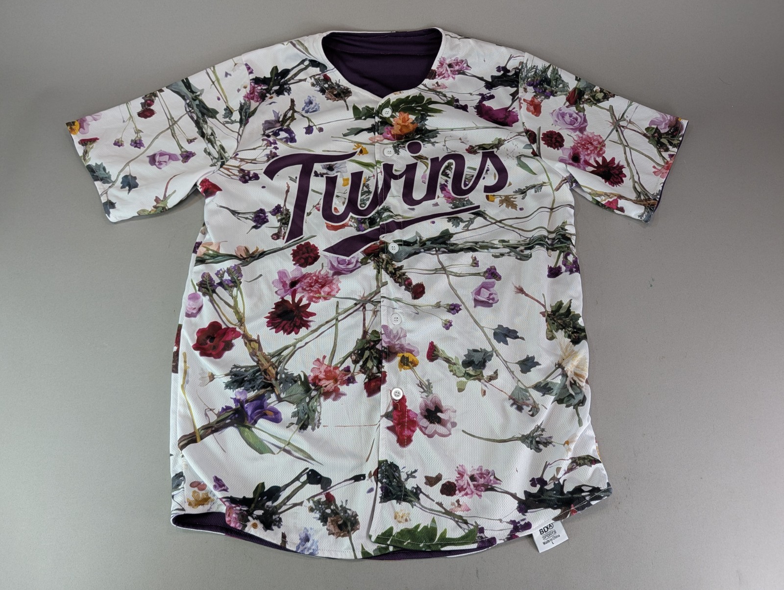 2025 Minnesota TWINS PRINCE Jersey Size Adult LARGE Theme Night reversible