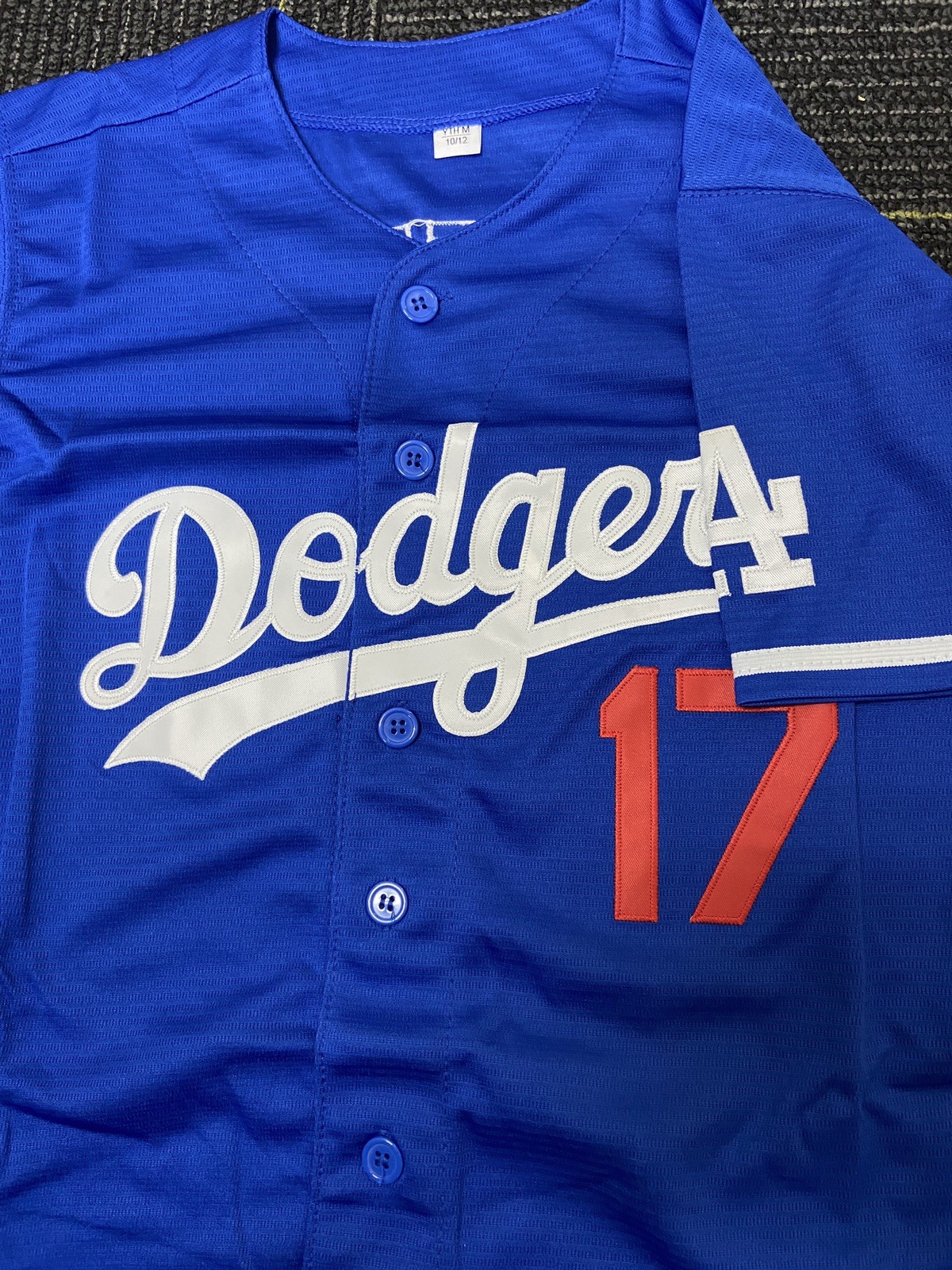DODGERS JERSEY SHIRT #17 OHTANi KIDS ’ SIZE 10/12 In blue *BRAND NEW*