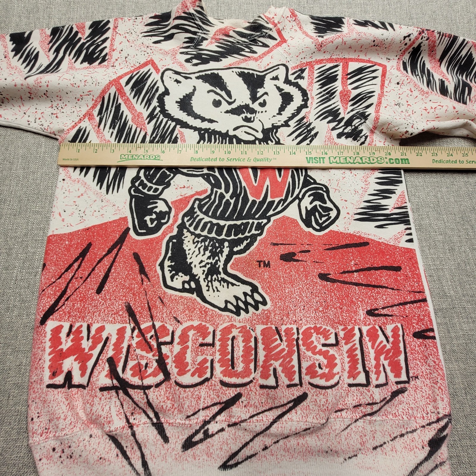 Vintage Wisconsin Badgers 90s Sports All Over Print Sweatshirt Size XL Made USA