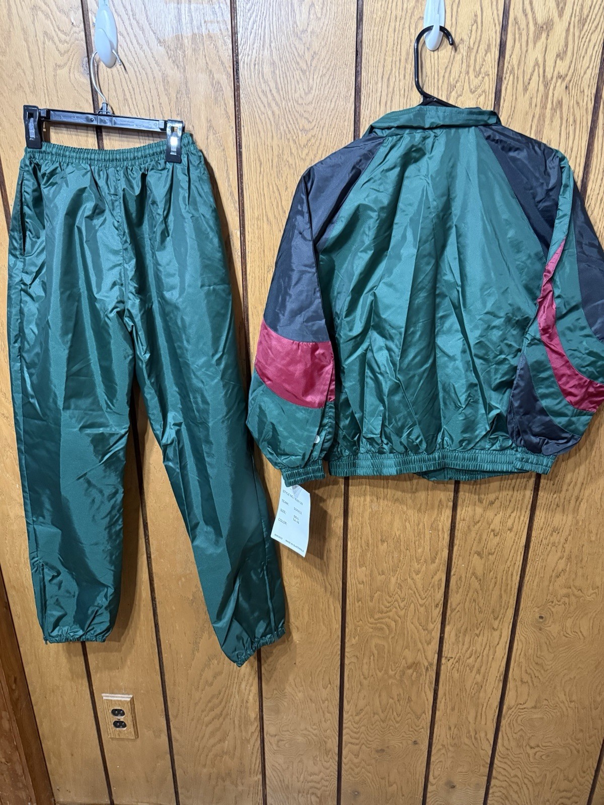 Vintage Pro Player Kids SuperSonics Tracksuit NWT (L)