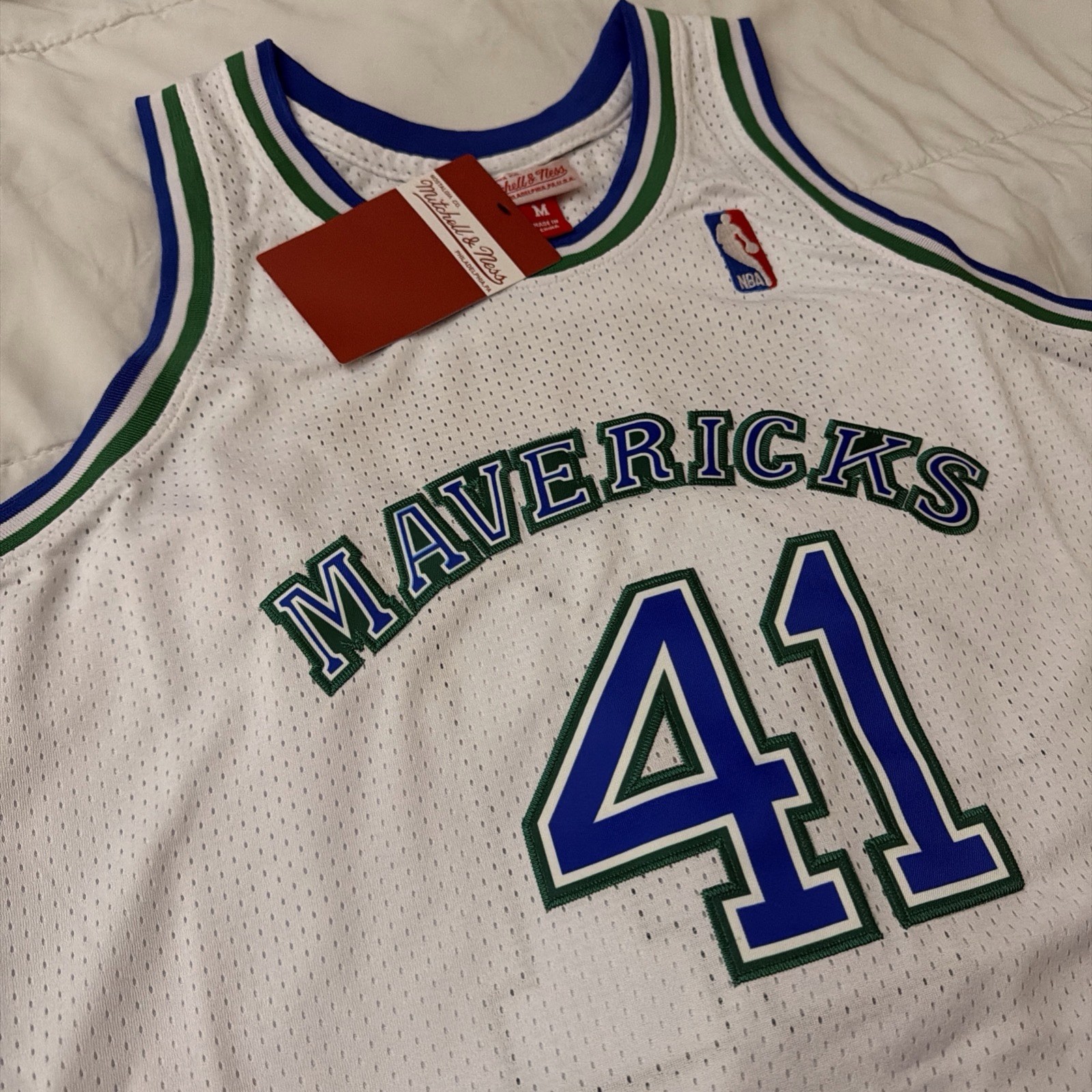 Dirk Nowitzki Dallas Mavericks Jersey 1998-1999
