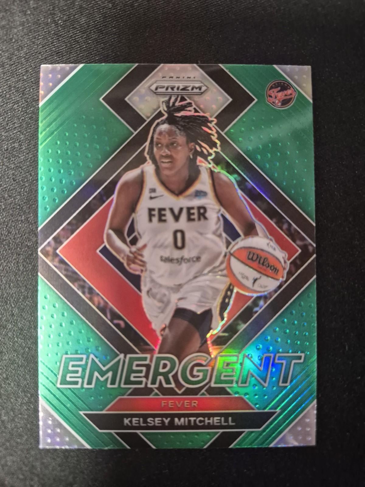 2022-23 Panini Prizm WNBA Emergent Green Kelsey Mitchell Indiana Fever #8