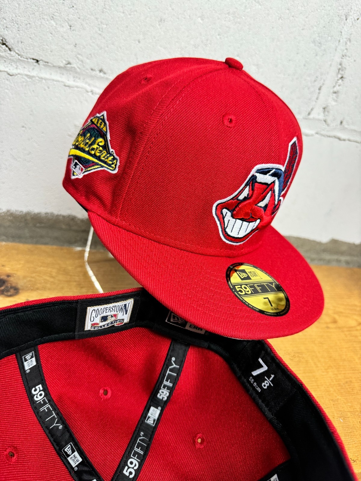 Cleveland Indians Wahoo W/ patch RED New Era Fitted Club 59Fifty CLASSIC DESIGN