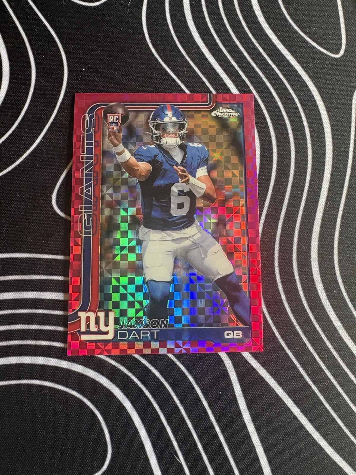 2025 Topps Chrome – Rookies Jaxson Dart #306 Hot Pink X-Fractor (RC)