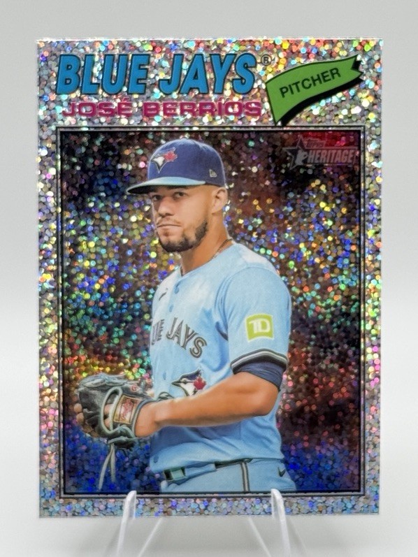 2026 Topps Heritage #56 José Berríos Chrome Silver Sparkle Refractor Blue Jays