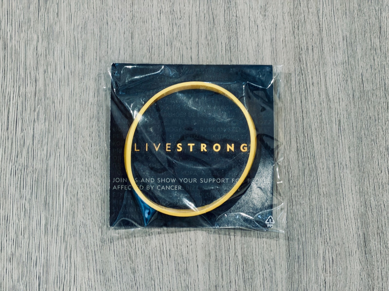 ✱ 2-PACK ✱ 100% AUTHENTIC NIKE LIVESTRONG LIVE STRONG BRACELETS WRISTBANDS L/XL