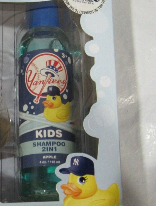 New York Yankees Shampoo 2 in 1 Lot of 3 Blue Apple Scent 4 fl oz