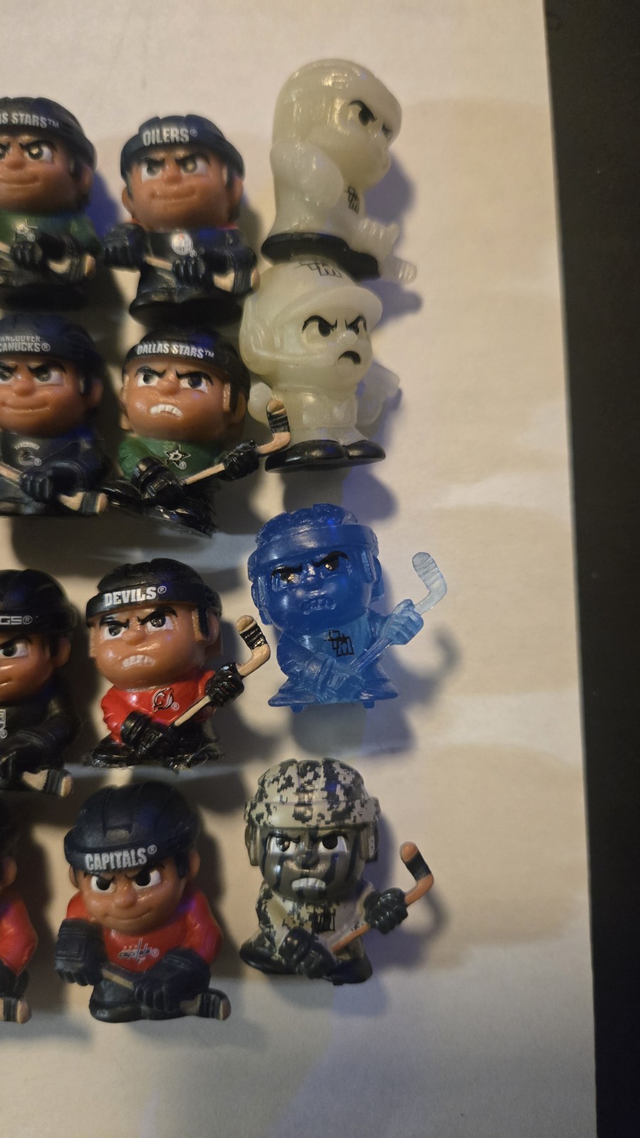 NHL TeenyMates Mini Hockey Player Figures Lot(40) Assorted, some rares