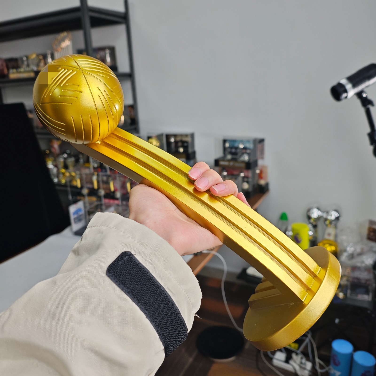 Best Football Soccer Player Gold Ball Resin Replica 36cm Trophy For Messi Fans