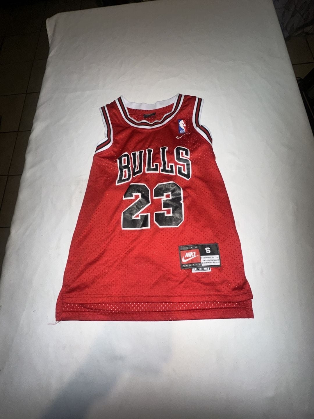 Vintage Nike Chicago Michael Jordan #23 Jersey Size 12-14 Y Small +2