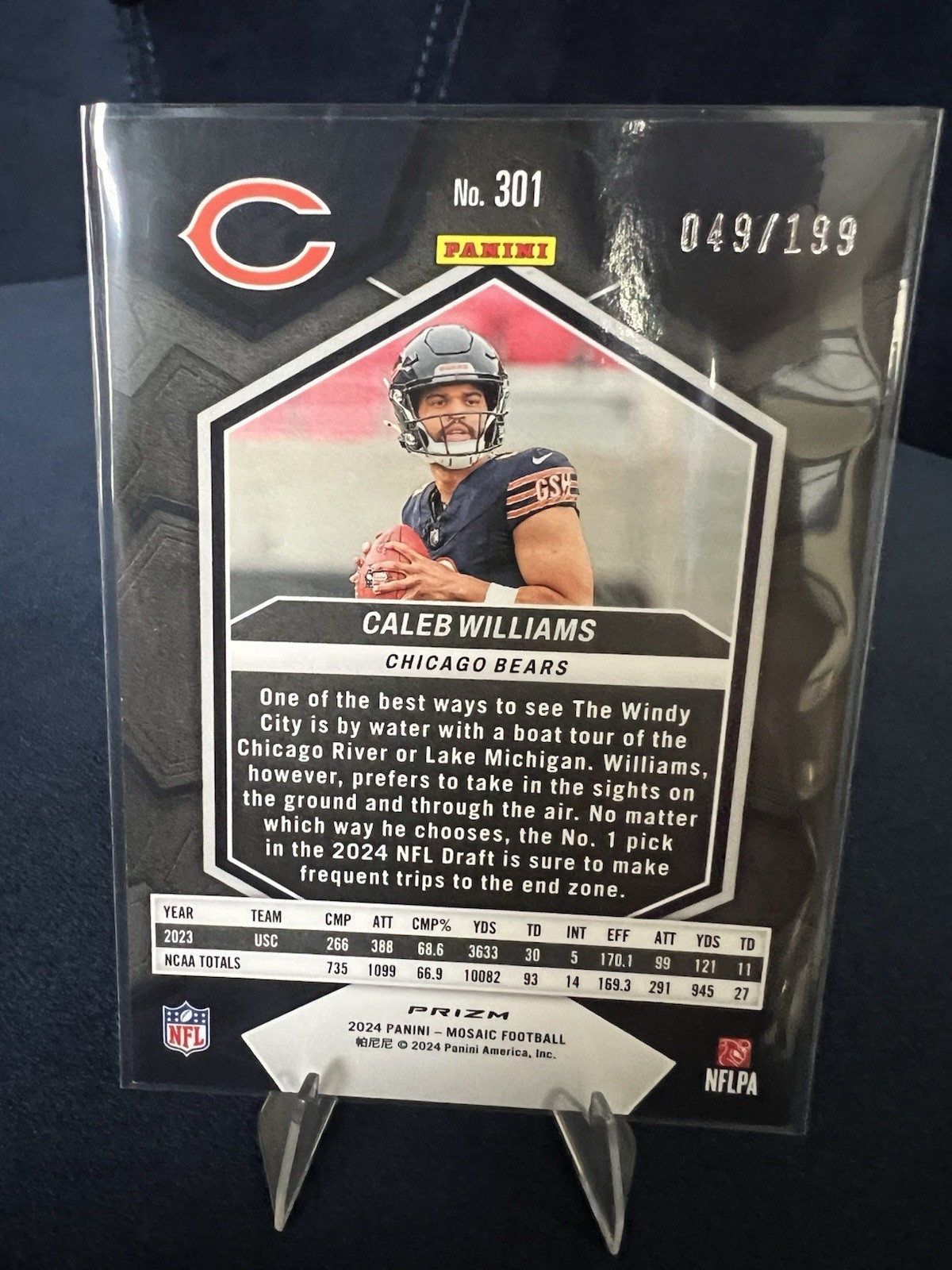2024 Panini Mosaic – Rookies Caleb Williams #301 Orange Mosaic Prizm /199 (RC)