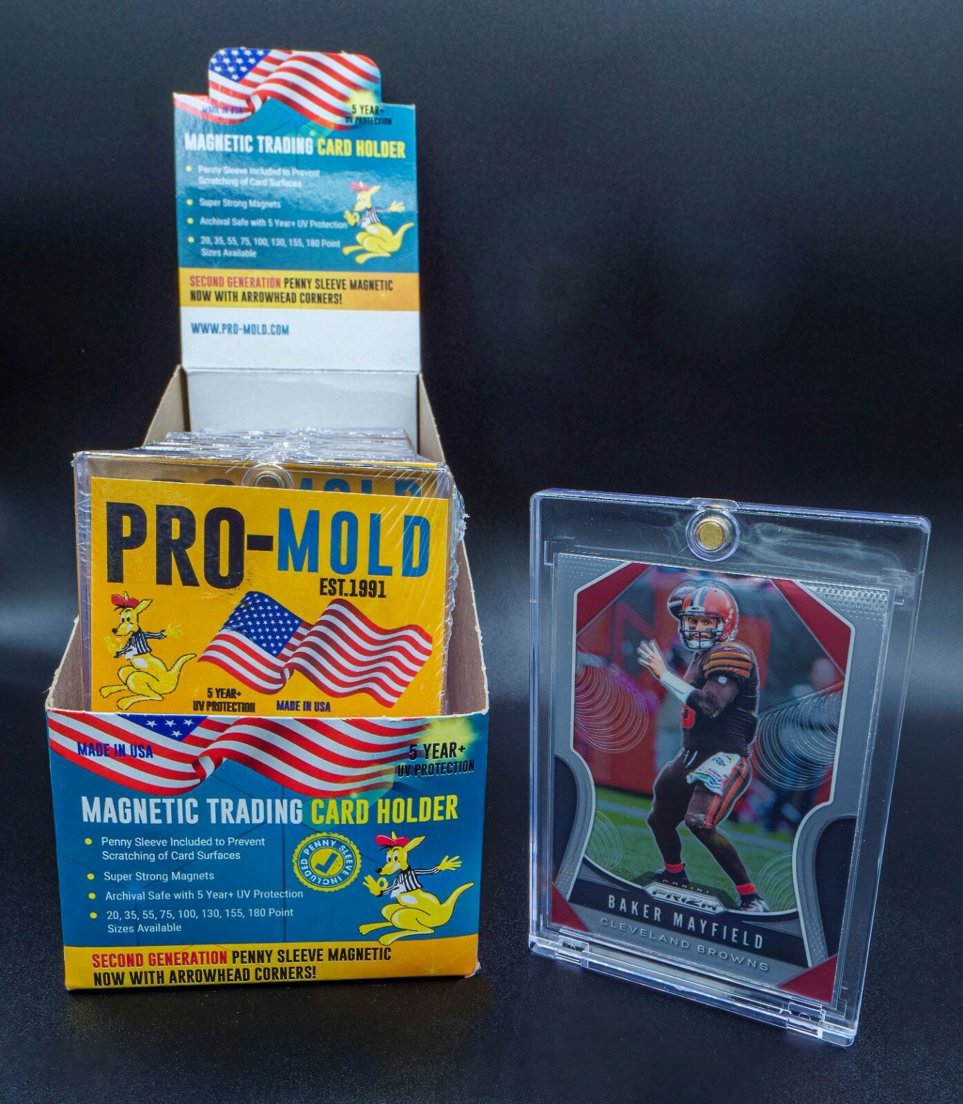 Pro-Mold Magnetic with Sleeve 2ND GEN – 55pt Sleeved Size Card Holder