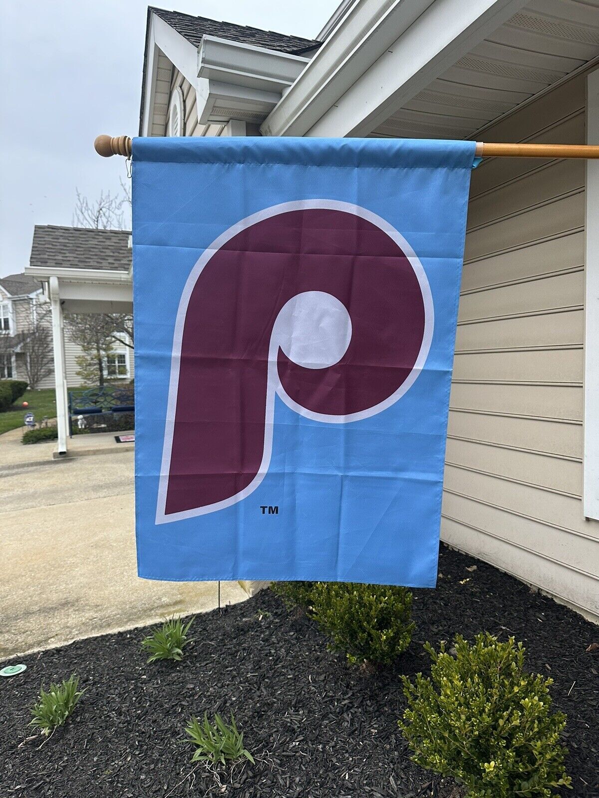 MLB Philadelphia Phillies Retro Style House Flag Banner