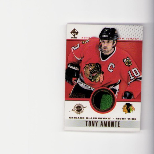 2001-02 PACIFIC PRIVATE STOCK GAME USED GEAR PATCH TONY AMONTE #20
