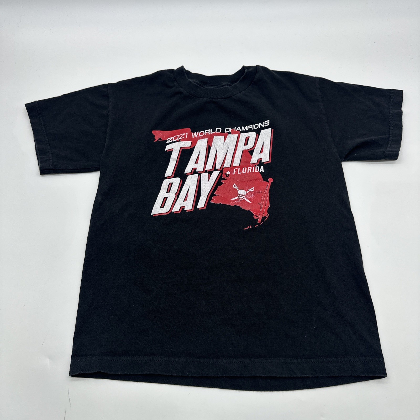 WWE Hybrid Tees T-Shirt Youth Boy Medium 2021 Champions Tampa Bay Florida.34636